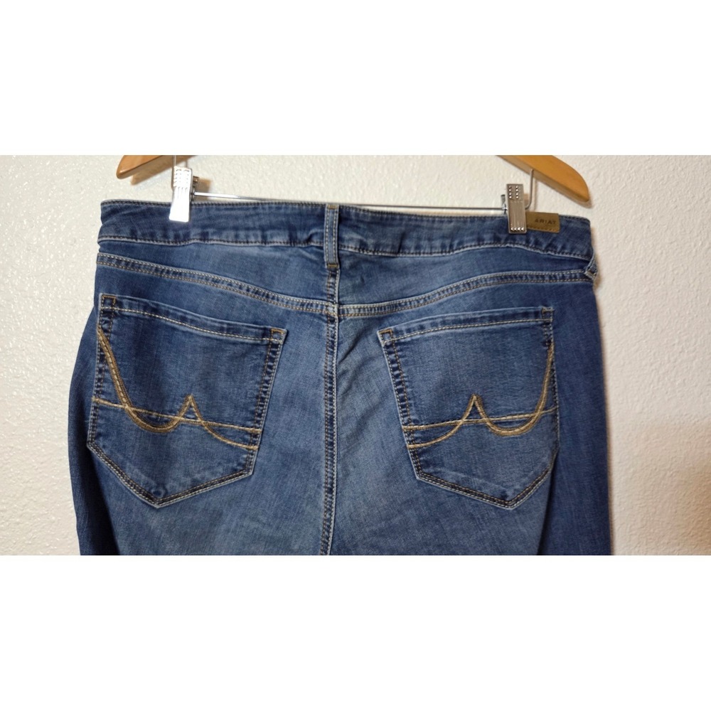 Ariat Jeans Women's 33R Blue Bootcut Medium Wash Stretch Western Cowgirl Denim - Picture 8 of 10